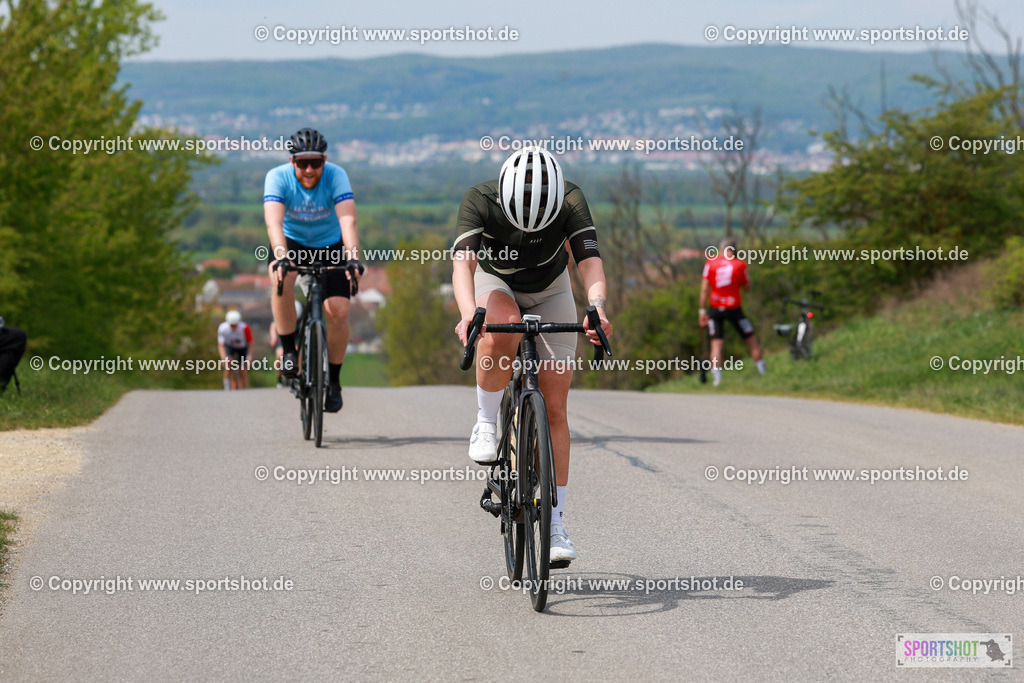 089_AR6_1026 | Neusiedlersee Radmarathon 2026@sportshot_your_pictrs #yourpictures#roadtowm2029 #nrm #neusiedlerseeradmarathon #neusiedlersee #neusiedlerseetourismus #burgenland #mörbisch #nrm26 #burgenlandtourismus #voglundco #poweredbyburgenlandtourismus #radsport #rad #marathon #ucigranfondo #visitburgenland #ucigranfondoworldseries