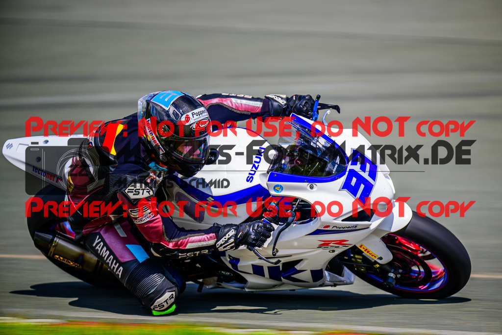 MaZZes_FotoMatrix_240728_6007705_7265 | STK