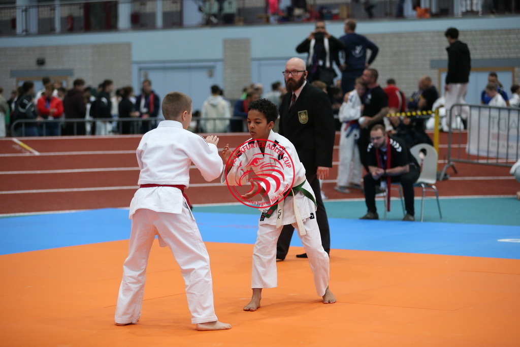 AT3Y0263 | Fotos vom Adler Cup - Pictures from Adler Cup

Hier findet Ihr alle Eindrücke und großen Momente der Adler Cup Wochenenden. Here you will find all impressions and great moments of the Adler Cup weekends. - Realisiert mit Pictrs.com