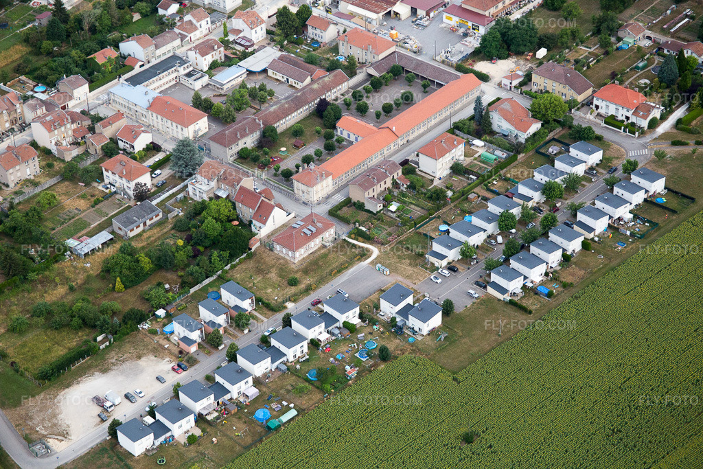 Aerial view: View of the town in Foug in the state Meurthe et Moselle, France.Photo: IMG_083511.jpg taken on 07/13/2015 by Werner Riehm/FLY-FOTO.comResolution of the original: 5472 x 3648 px