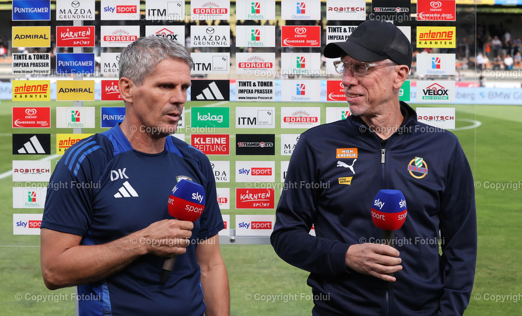 A_LUI_24082025_10 | SPORT,FUSSBALL,ADMIRAL BUNDESLIGA RZ PELLETS WAC-SK RAPID WIEN 24.08.2025 IM BILD: DIDI KUEHBAUER (WAC) UND  PETER STOEGER (RAPID) FOTO:FOTOLUI/MW