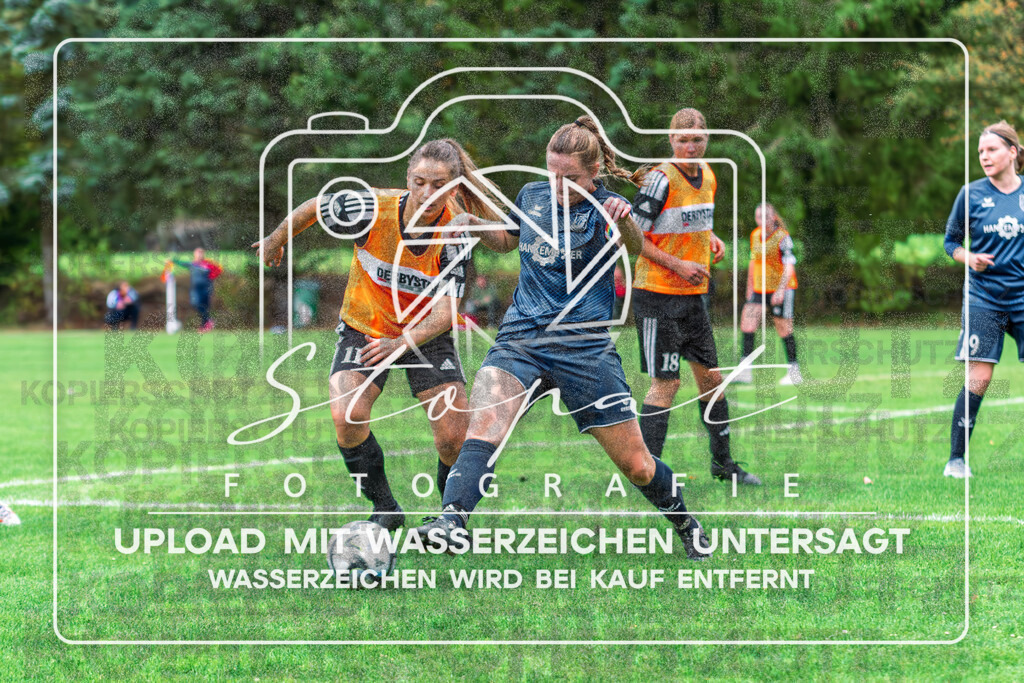 SFBSGF-1012 | Maxime Wachs (SF Bispingen #07) beim Damen Kreisliga HK/CE Spiel zwischen Sportfreunde Bispingen und SG Fulde im Sportplatz Steinbeck/Luhe, Bispingen (Simon Paul Stopat) - Realisiert mit Pictrs.com