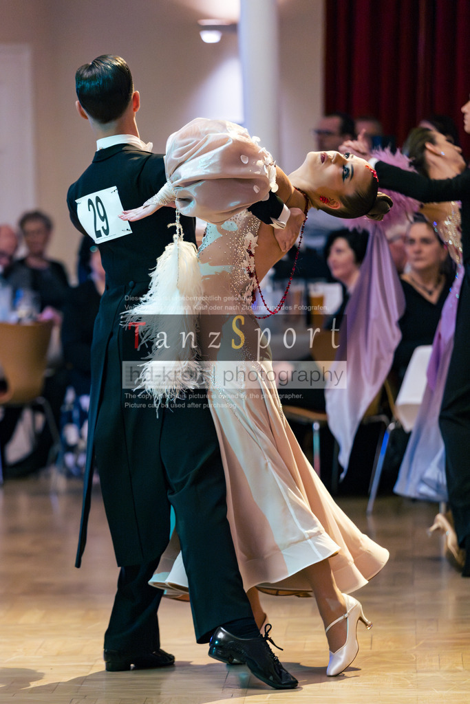 20251129_DM-HGS-S-Std_09021 | Tanzsportbilder, Standardtanz, Lateintanz, WDSF, DTV, LTVB, dancecomp, goc, hessen tanzt, blaues band der spree, walzer, tango, wiener walzer, slowfox, quickstepp, samba, rumba, cha-cha-cha, paso doble. jive, hd-kroft photography, turniertanzsport
