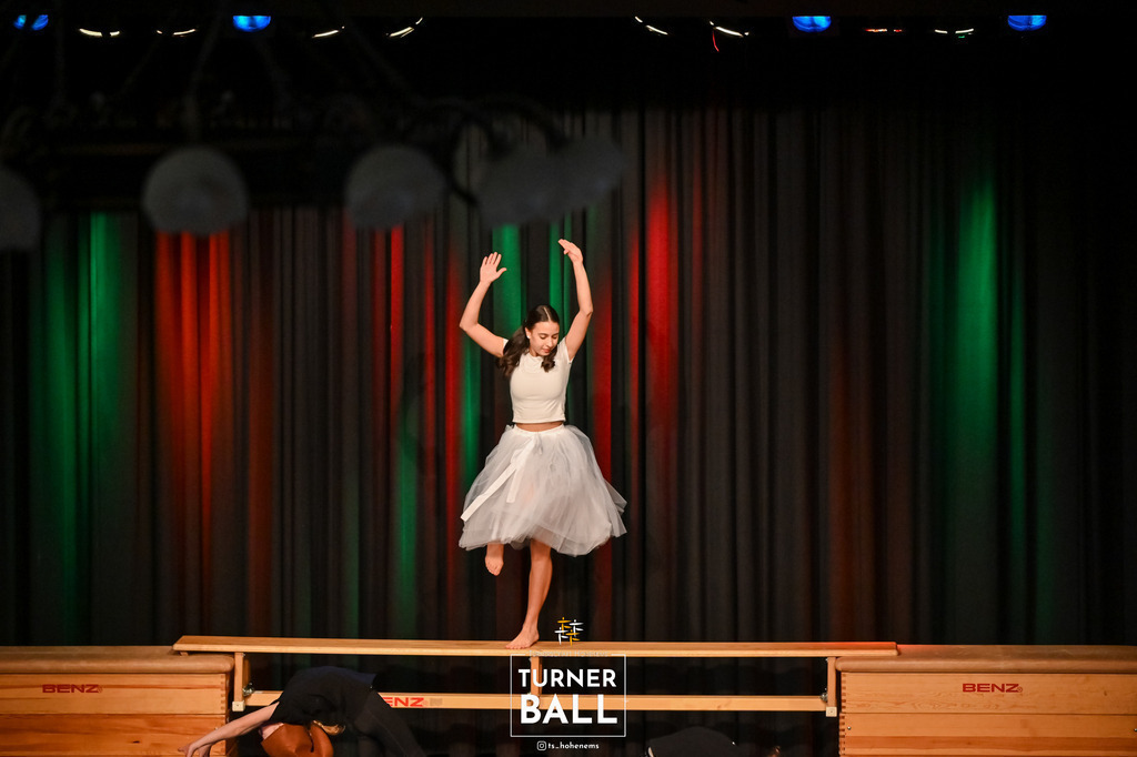 DSC_8665 | "Fussifoto.com – Ihr Ansprechpartner für hochwertige Fotografie! Entdecken Sie kreative Bilder und professionelle Dienstleistungen. Kontaktieren Sie uns für Ihre Projekte!"