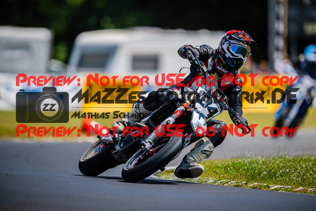 MaZZes_FotoMatrix_220703_1230 | S4