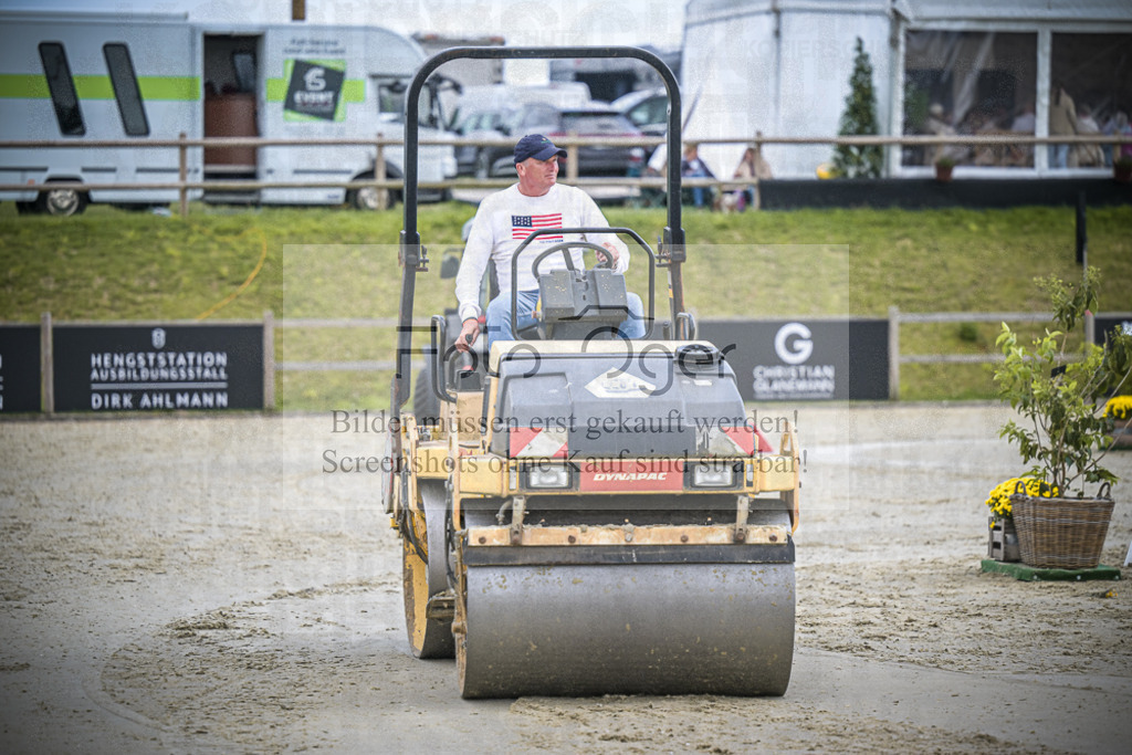 DOS_0023 | Entdecke hochwertige Reitturnierfotos von Foto Oger. Professionell, emotional und authentisch – jetzt Lieblingsmomente im Shop bestellen.Deutschlandweite Turnierfotografie. - Realisiert mit Pictrs.com