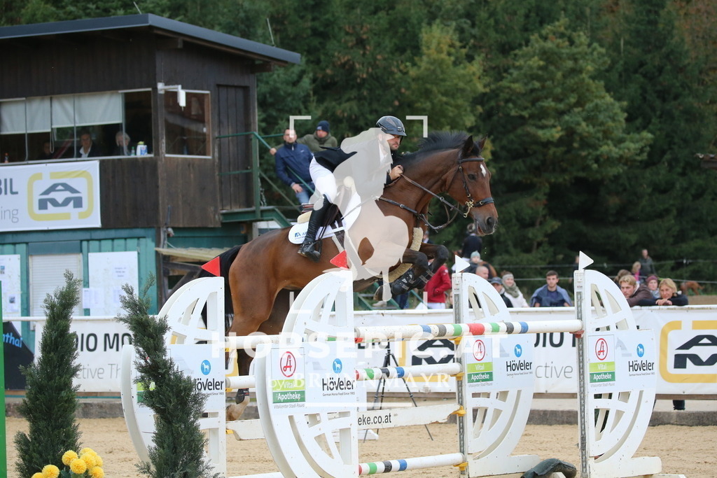 DL2Q5891 | Willkommen bei Brunnmayr - Design & Fotografie – Ihrem Spezialisten für Reitturniere und Pferdeveranstaltungen in Oberösterreich, Salzburg und Bayern! Seit über 17 Jahren sind wir leidenschaftlich dabei.