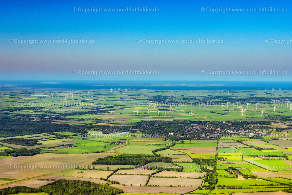 Leck_ELS_8171100623 | LECK 10.06.2023 Ortsansicht der Straßen und Häuser der Wohngebiete in Leck im Bundesland Schleswig-Holstein, Deutschland. // Town View of the streets and houses of the residential areas in Leck in the state Schleswig-Holstein, Germany. Foto: Martin Elsen