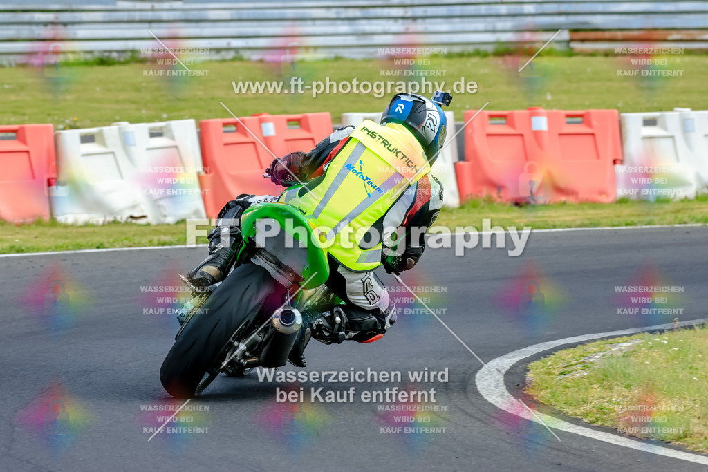 _OTO2529 | Hier findet Ihr Bilder von Touristenfahrten auf der Nürburgring Nordschleife oder von anderen Veranstaltungen die ich besucht habe. Viel Spass beim Durch Schauen 