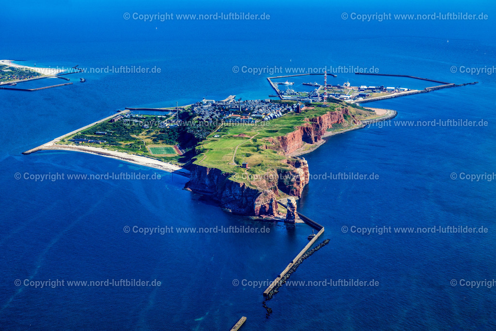 Helgoland_ELS_7953280824 | HELGOLAND 28.08.2024 Küsten- Landschaft der Insel Helgoland in der Nordsee im Bundesland Schleswig-Holstein, Deutschland. Weiterführende Informationen bei: Helgoland Tourismus-Service. // Coastal landscape of the island of Helgoland in the North Sea in the state of Schleswig-Holstein, Germany. Further information at: Helgoland Tourismus-Service. Foto: Martin Elsen