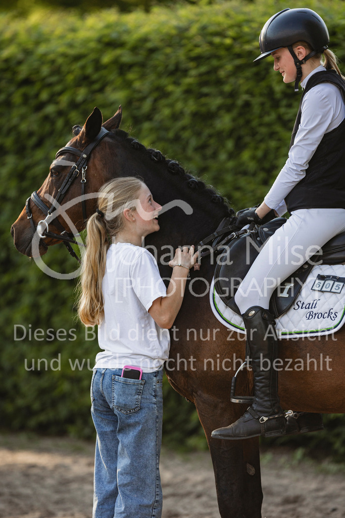 250501_MünsterHandorf_PonyTrophy-367 | Deine schönsten Turniermomente als professionelle Fotos! Entdecke hochwertige Pferdesport-Fotografie im Online-Shop. Jetzt Fotos finden & bestellen!