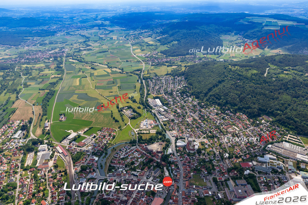 Das Luftbild der Stadt Ebermannstadt wurde 2018 vom Flugzeug heraus erstellt (keine Drohne) Aufnahmehöhe ca.400 Meter- hohe Auflösung für beste Druck-Qualität