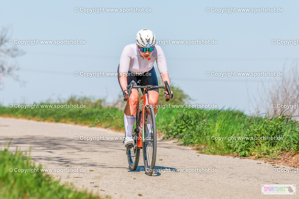 448_AR7_4190 | Neusiedlersee Radmarathon 2026@sportshot_your_pictrs #yourpictures#roadtowm2029 #nrm #neusiedlerseeradmarathon #neusiedlersee #neusiedlerseetourismus #burgenland #mörbisch #nrm26 #burgenlandtourismus #voglundco #poweredbyburgenlandtourismus #radsport #rad #marathon #ucigranfondo #visitburgenland #ucigranfondoworldseries