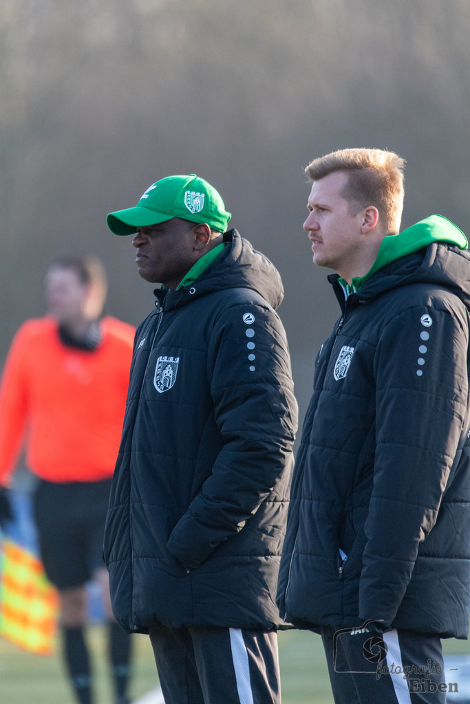 FC Rastede-Hansa Friesoythe | FC Rastede (blau)-Hansa Friesoythe (grün) am 09.02.2025 in Rastede (Sportanlage Kötterswegs), Photo: Philip Eiben 2025 - Realisiert mit Pictrs.com