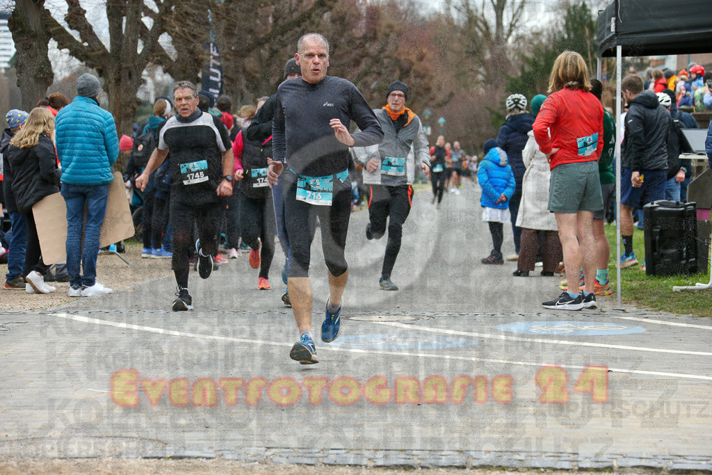 231231_1205_EX1_5577 | Sportfotografie im Rhein-Sieg Kreis, Köln, Bonn, NRW, Rheinland Pfalz, Hessen, etc. Unser Tätigkeitsfeld umfasst den Laufsport vom Volkslauf über den Marathon, Duathlon, Triathon bis zum Ultralauf wie Kölnpfad Ultra oder Schindertrail.