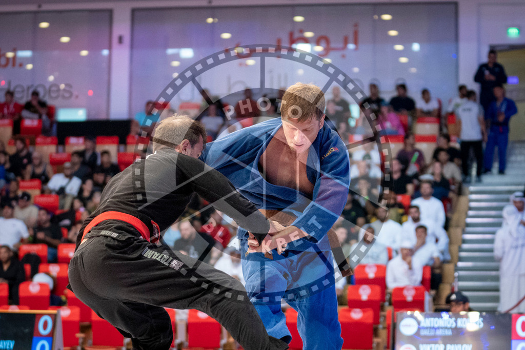 20231107PBB6318 | Fighters compete during the AJP World Master Championship in the Mubadala Arena in Abu Dhabi, Arab United Emirates, on November 7, 2023.