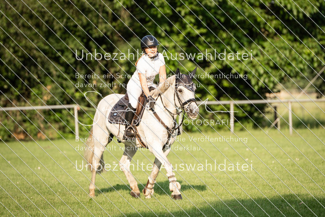 SD_Verl_04941 | saradresslerfotografie - Realisiert mit Pictrs.com