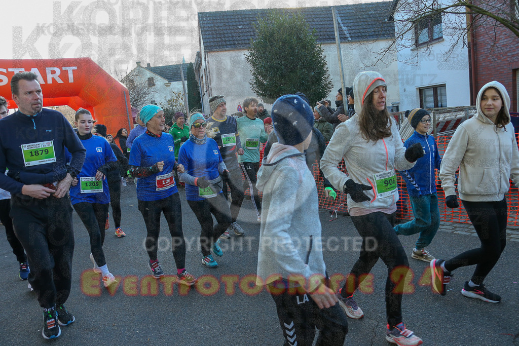 241201_1026_EX1_8194 | Sportfotografie im Rhein-Sieg Kreis, Köln, Bonn, NRW, Rheinland Pfalz, Hessen, etc. Unser Tätigkeitsfeld umfasst den Laufsport vom Volkslauf über den Marathon, Duathlon, Triathon bis zum Ultralauf wie Kölnpfad Ultra oder Schindertrail.
