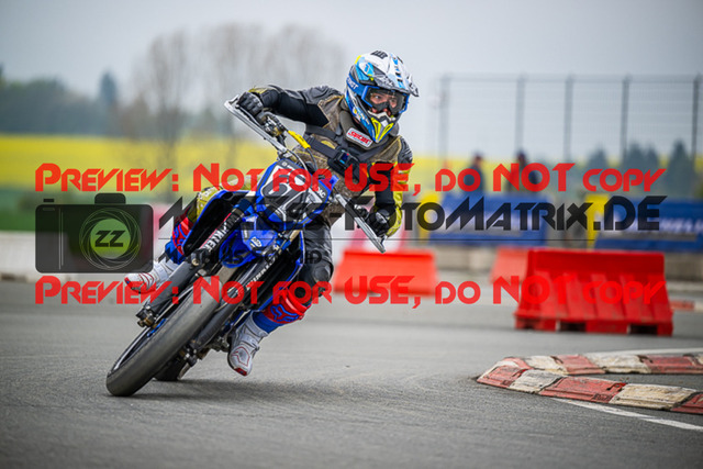 MaZZes_FotoMatrix_230507_7893 | S4