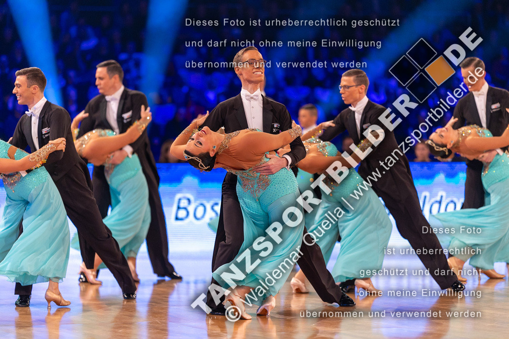 20231111-13284 | Hier finden Sie Tanz Bilder vom Latein und Standard Formationen tanzen. Sportbilder vom Tanzsport. Schöne Fotos und von Weltmeisterschaft, Europameisterschaft, Bundesliga, Regionalliga, Oberliga und Landesliga sowie von GOC Stuttgart, DanceComp, WM Bremen
