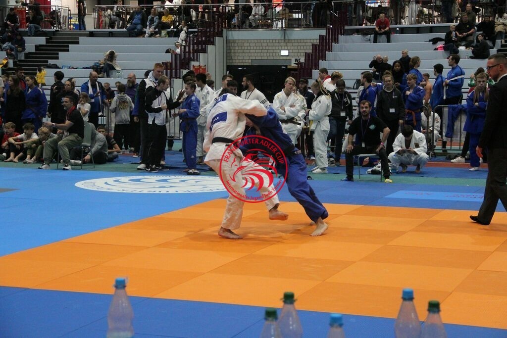 IMG_3920 | Fotos vom Adler Cup - Pictures from Adler Cup

Hier findet Ihr alle Eindrücke und großen Momente der Adler Cup Wochenenden. Here you will find all impressions and great moments of the Adler Cup weekends. - Realisiert mit Pictrs.com