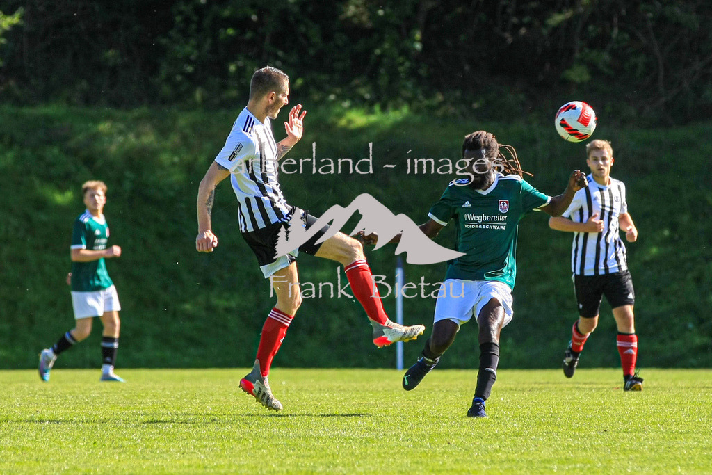 993T8834 | Daniel Grauthoff, Alioune Fall