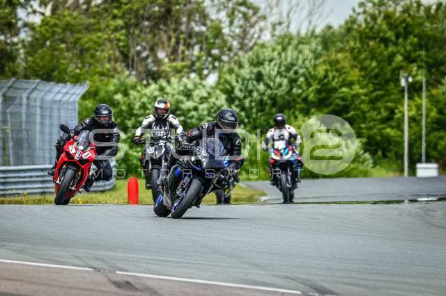 0690-260606BB-008_690 | Deine Full-Service-Agentur für ✔️Videoproduktionen und ✔️Motorsportfotografie Jetzt Angebot anfragen!