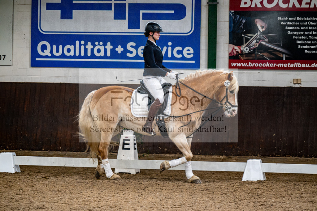 20240310-DOS_1158 | Entdecke hochwertige Reitturnierfotos von Foto Oger. Professionell, emotional und authentisch – jetzt Lieblingsmomente im Shop bestellen.Deutschlandweite Turnierfotografie. - Realisiert mit Pictrs.com