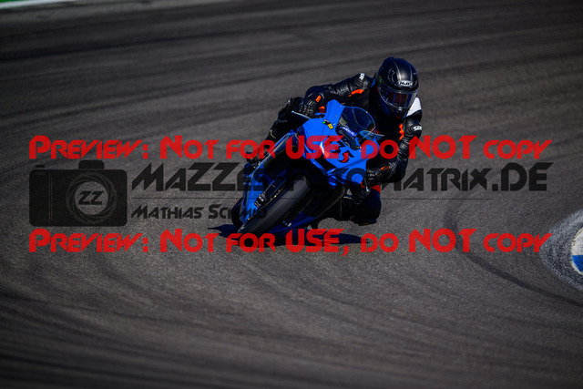 MaZZes_Fotomatrix_20250407_6007705_7415 | GELB