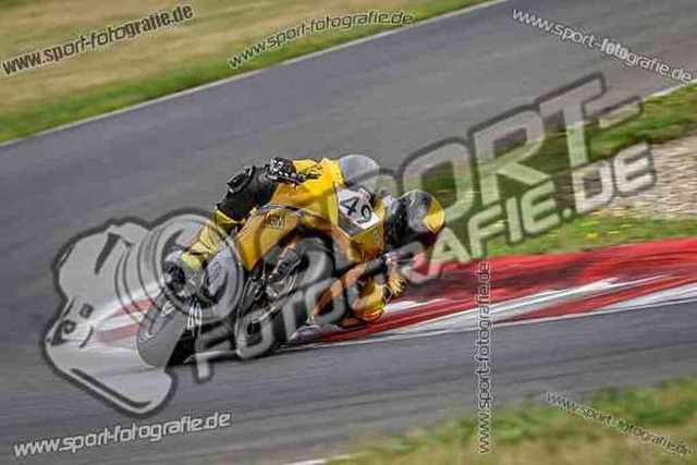 pubi6557 | Professionelle Fotos von Sportveranstaltungen, aber auch Hochzeiten und anderen Events. - Realisiert mit Pictrs.com