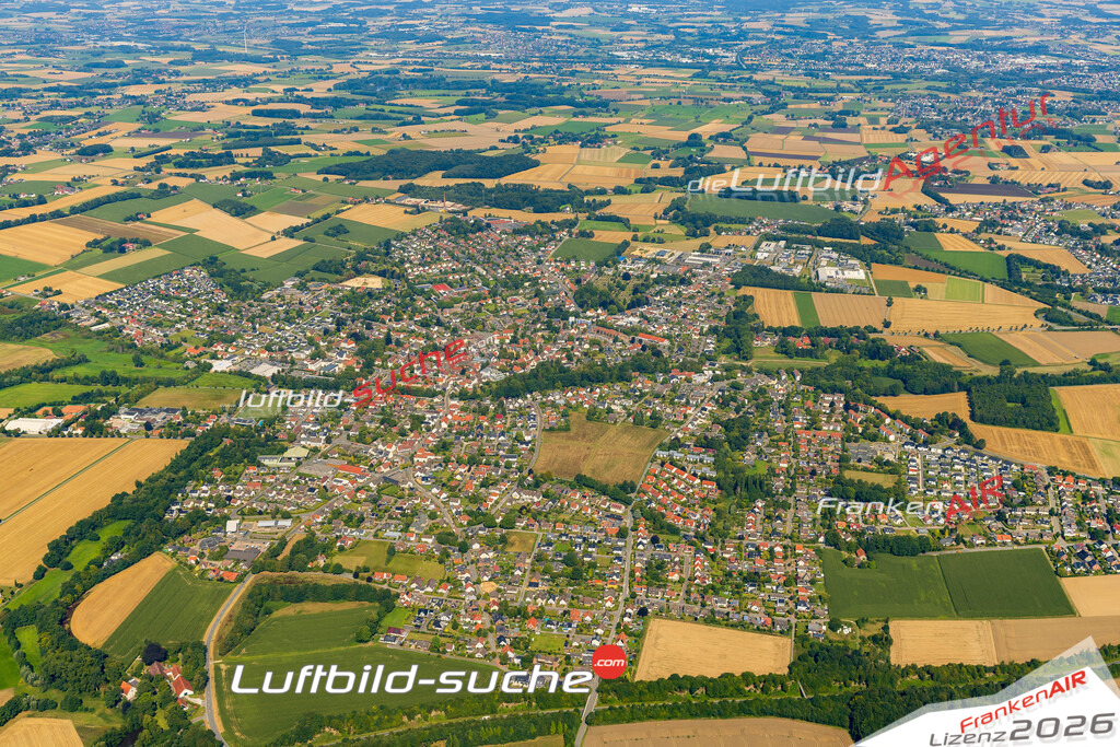 Neue Luftbildaufnahme der Stadt Enger - Das Luftbild wurde 2025 vom UL-Flugzeug heraus erstellt ( keine Drohnenaufnahme ) - Hochauflösende Luftaufnahme - für Wandbilder und großformatige Ausdrucke geeignet. Das besondere Geschenk!Hier alle&nbsp;Infos zur Lizenzierung der LuftaufnahmeWir fliegen auch dieses Jahr wieder in Ihre Region um Luftbilder zu erstellen.- Luftbild anfragen