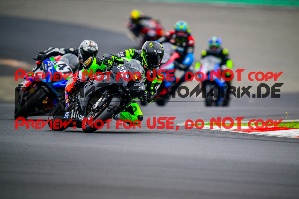 MaZZes_FotoMatrix_240804_6007705_7710 | Fotograf Mathias Schmid
Sportfotograf,
Eventfotograf,
Hochzeitsfotograf,
Portraitfotograf