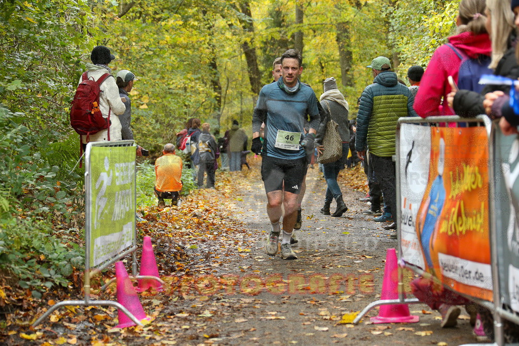 251026_1248_EX1_1435 | Sportfotografie im Rhein-Sieg Kreis, Köln, Bonn, NRW, Rheinland Pfalz, Hessen, etc. Unser Tätigkeitsfeld umfasst den Laufsport vom Volkslauf über den Marathon, Duathlon, Triathon bis zum Ultralauf wie Kölnpfad Ultra oder Schindertrail.