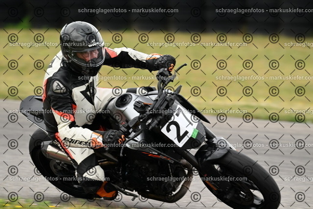 25bt02-1374 | markuskiefer.com - Realisiert mit Pictrs.com