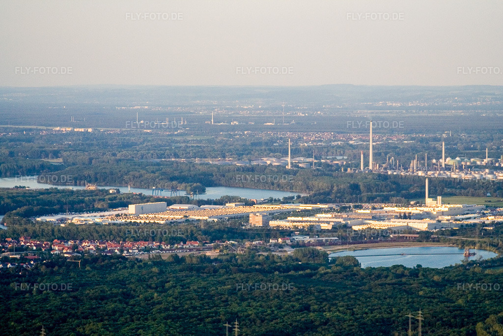 Luftbild: Daimler von Südwesten in Wörth am Rhein im Bundesland Rheinland-Pfalz in Deutschland. Foto: IMG_2578.jpg vom 08.06.2006 durch Werner Riehm/FLY-FOTO.de