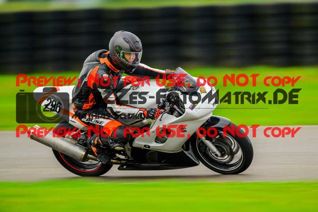 MaZZes_Fotomatrix_20241002_6007705_5904 | Fotograf Mathias Schmid
Sportfotograf,
Eventfotograf,
Hochzeitsfotograf,
Portraitfotograf