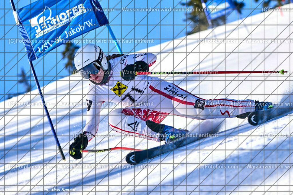 ALP8176_JOGLLAND-CUP-RTL_St-Jakob-Walde_Feiner Carolina | (C)FotoLois.com, Alois Spandl. Raiffeisen-Liebmarkt Sport 2000 Autohaus Felber-Fischer Jogllandcup, Skibezirk 7 - Joglland, Sa 20. Januar 2024.