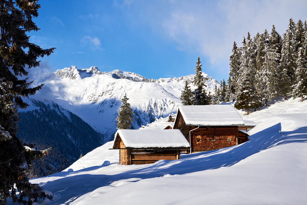 Idyll | Winter in den Bergen der Schweiz - Realisiert mit Pictrs.com