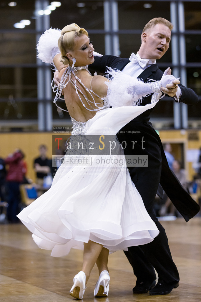 20241102_DM_HGR_Std_10227 | Tanzsportbilder, Standardtanz, Lateintanz, WDSF, DTV, LTVB, dancecomp, goc, hessen tanzt, blaues band der spree, walzer, tango, wiener walzer, slowfox, quickstepp, samba, rumba, cha-cha-cha, paso doble. jive, hd-kroft photography, turniertanzsport