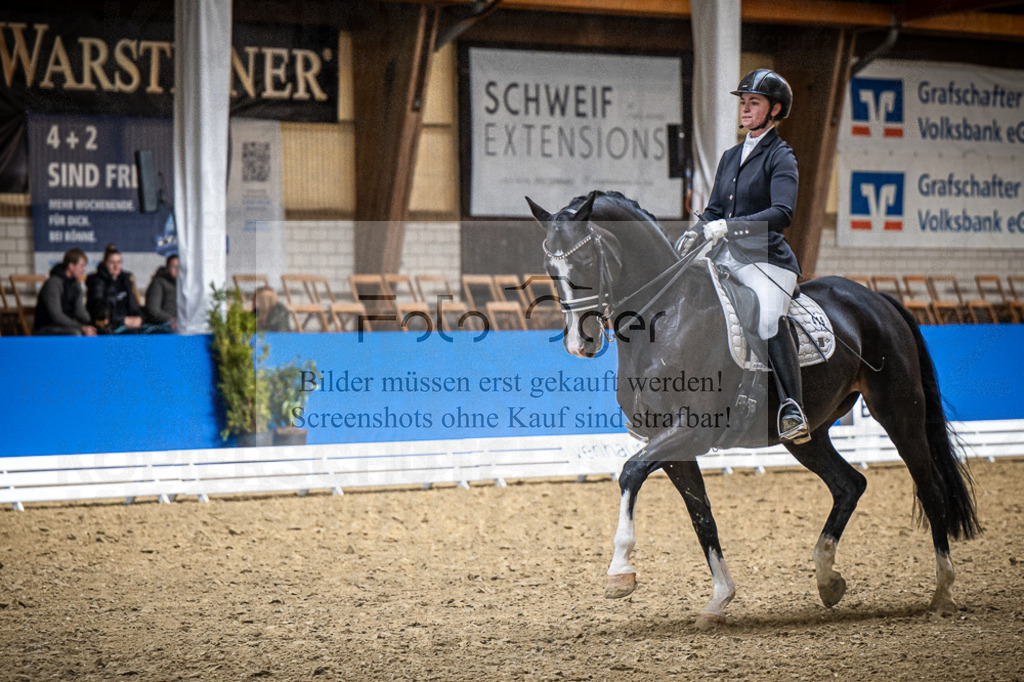 DOS_2452 | Entdecke hochwertige Reitturnierfotos von Foto Oger. Professionell, emotional und authentisch – jetzt Lieblingsmomente im Shop bestellen.Deutschlandweite Turnierfotografie. - Realisiert mit Pictrs.com