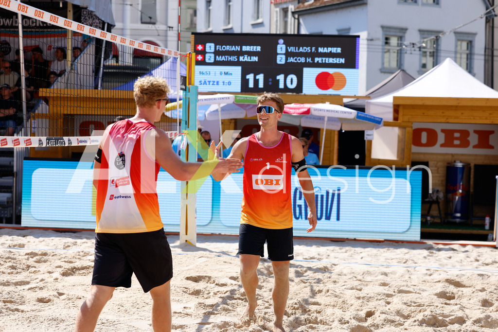 Obi BeachTour 2026 - Basel | BASEL, SWITZERLAND - JULY 17: FLORIAN BREER (SUI) and MATHIS KÄLIN (SUI) during the Obi BeachTour 2026 match between BREER / KÄLIN (SUI) and NAPIER / PETERSEN (DEN) at Barfüsserplatz on July 17, 2026 in Basel, Switzerland. - Realisiert mit Pictrs.com