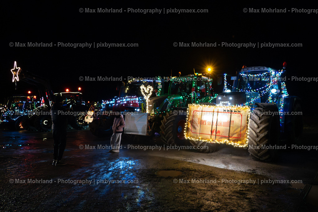 Lichterfahrt-Sulingen_071225-MM_9013-0014 | Max Mohrland - Photography - Realisiert mit Pictrs.com
