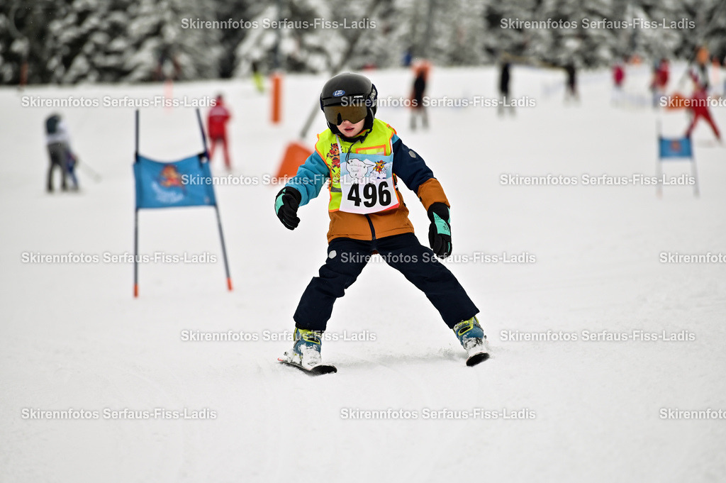 SRF_20.02.2026_0374 | Skirennfotos,Serfaus,Fiss,Ladis,Kinderskirennen,Winter,Tirol,Oberland,skirace,SFL,feelfree,weil wir's genießen,ski,Ski,skifahren,Sonnenplateau, - Realisiert mit Pictrs.com