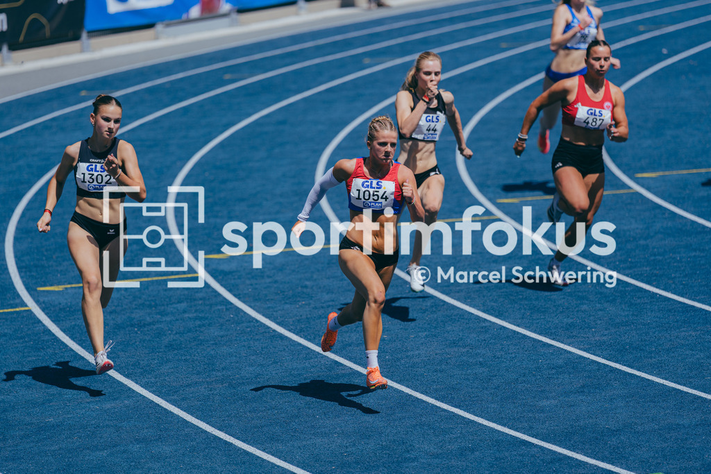 Deutsche Meisterschaften U20 / U16 2026 | Sophie Ritter, Werdener Turnerbund, 1054, 200-Meter-Lauf, Halbfinale, Deutsche Meisterschaften der U20 &amp; U16 2026, Lohrheidestadion Bochum-Wattenscheid, 12.07.2026. Foto: Marcel Schwering / sportimfokus - Realisiert mit Pictrs.com