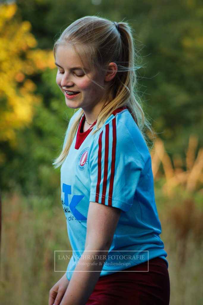 Rapsfeld Mia 2022-106 | lanaschraderfotografie - Realisiert mit Pictrs.com