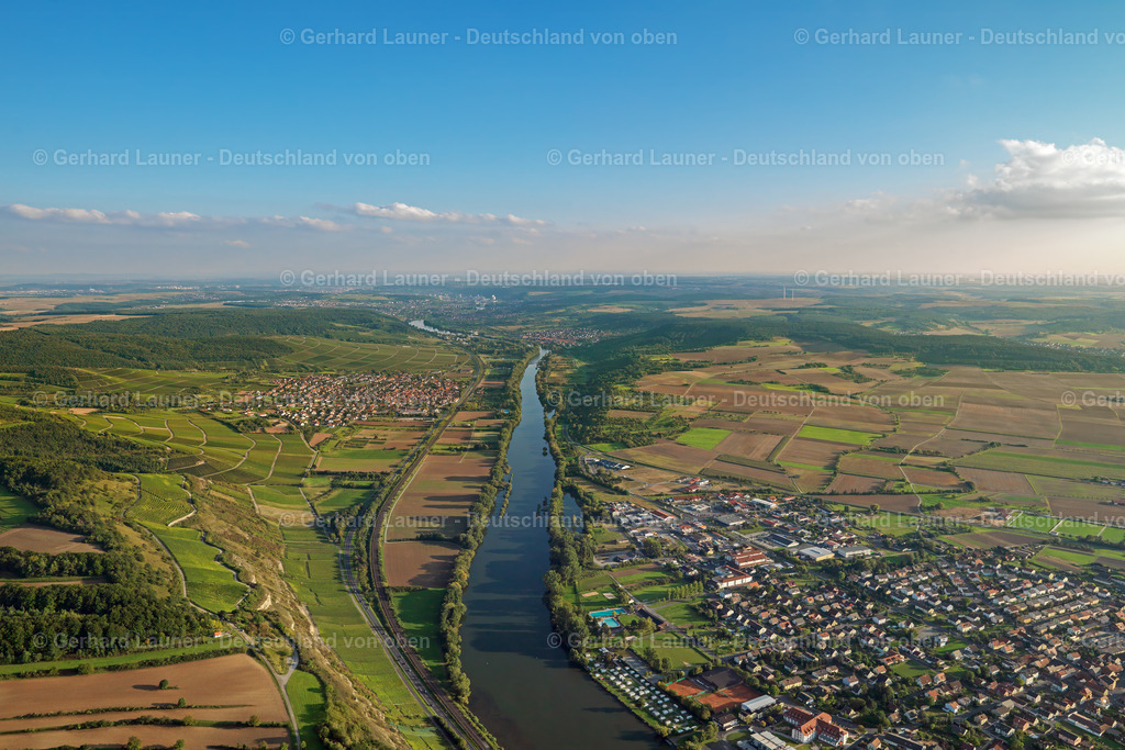 2785071 | Weinbergslandschaft an der Mainschleife bei Escherndorf und Nordheim
