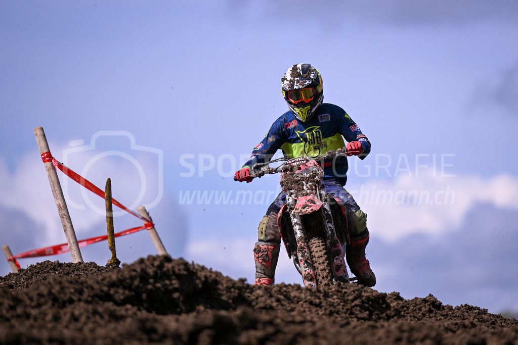 Motocross Schlatt bei Winterthur - 29. April 2023 | Fahrer in der Kategorie MX2 am Motocross Schlatt bei Winterthur, 29. April 2023.
Instagram: @mx_schlatt | @mc_wila | @sam_schweiz
Bild: Sportfotografie Markus Aeschimann | www.markus-aeschimann.ch - Realisiert mit Pictrs.com