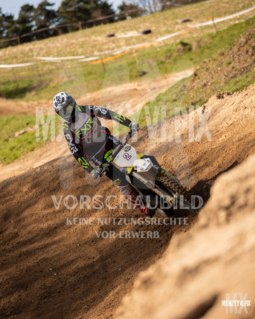 866A2242 | mxndyyvipix