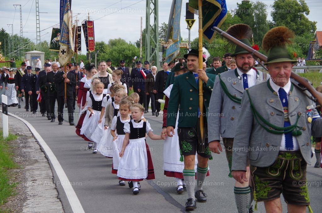 IMGP6684 | fotografiert von Axel PollmannLeonhardi Wallfahrt Benediktbeuern und Murnau, Fronleichnam, Fasching, Landschaft im Loisachtal und Benediktbeuern  - Realisiert mit Pictrs.com