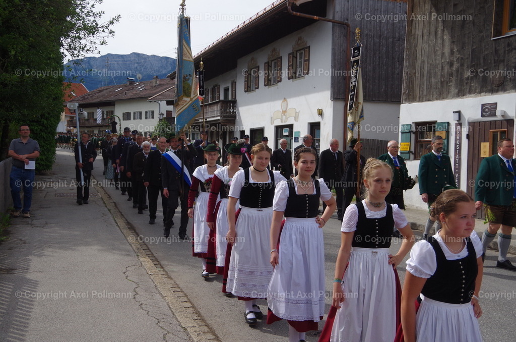 IMGP5110 | fotografiert von Axel PollmannLeonhardi Wallfahrt Benediktbeuern und Murnau, Fronleichnam, Fasching, Landschaft im Loisachtal und Benediktbeuern  - Realisiert mit Pictrs.com